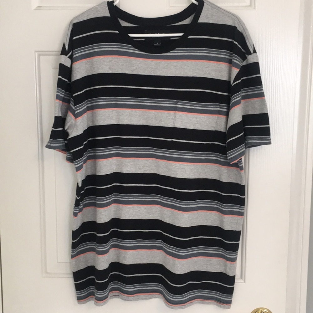 Men’s Oversized Striped Pocket Tee